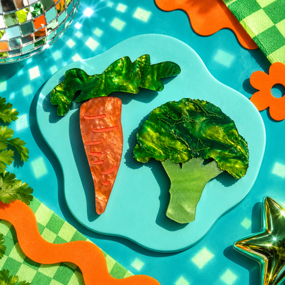 Broccoli and carrot veggie hair clips set of 2 by Cuteryko with glittery green and orange designs