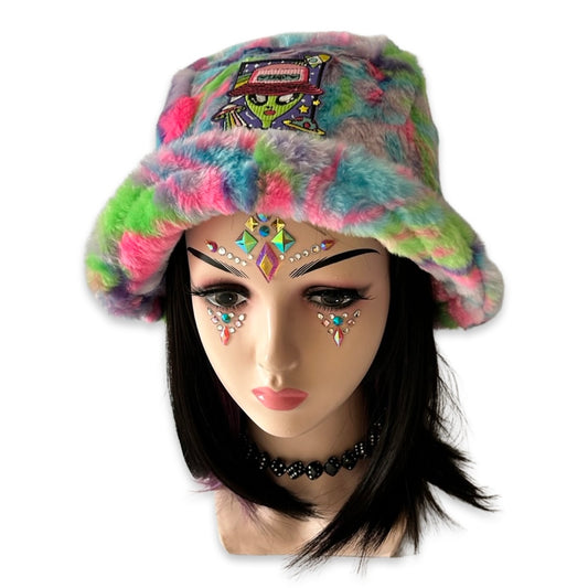 Handmade multicoloured animal print furry bucket hat - Trippy alien